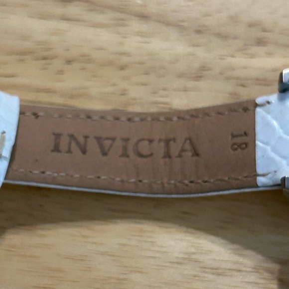 Invicta Lady Angel Quartz Watch Model 23644 White Butterflies